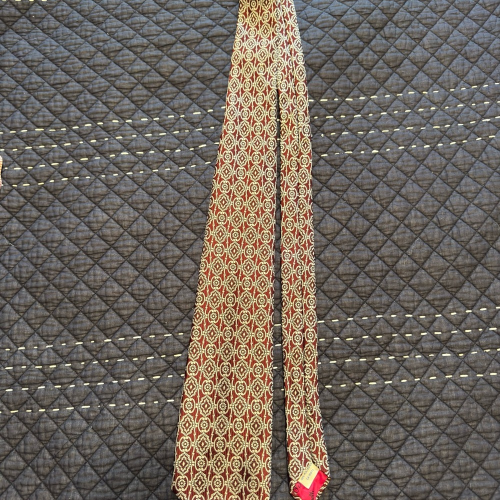 Vintage Schiaparelli tie